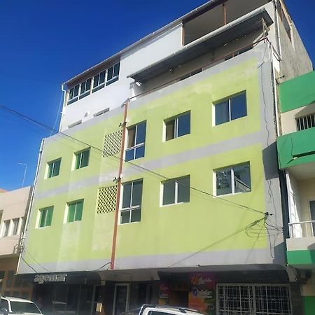 Homing Plateau - Apartment In The City Of Πράγια Εξωτερικό φωτογραφία
